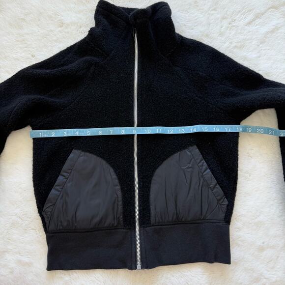 Lululemon Athletica women sherpa jacket size 6 - Picture 6 of 7